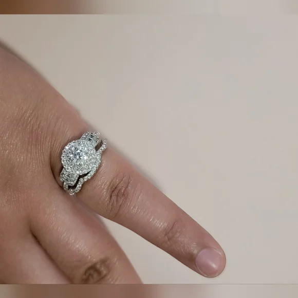 A set of beautiful rings ❤️ - Picture 3 of 6